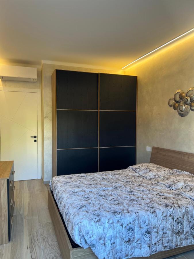 Corso Montecarlo Apartment Ventimiglia Ngoại thất bức ảnh