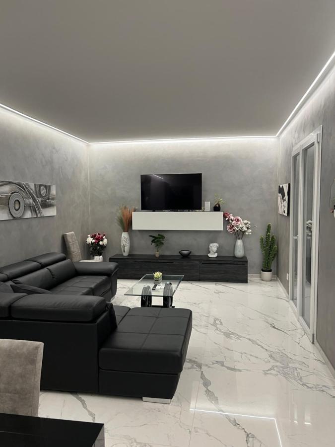 Corso Montecarlo Apartment Ventimiglia Ngoại thất bức ảnh