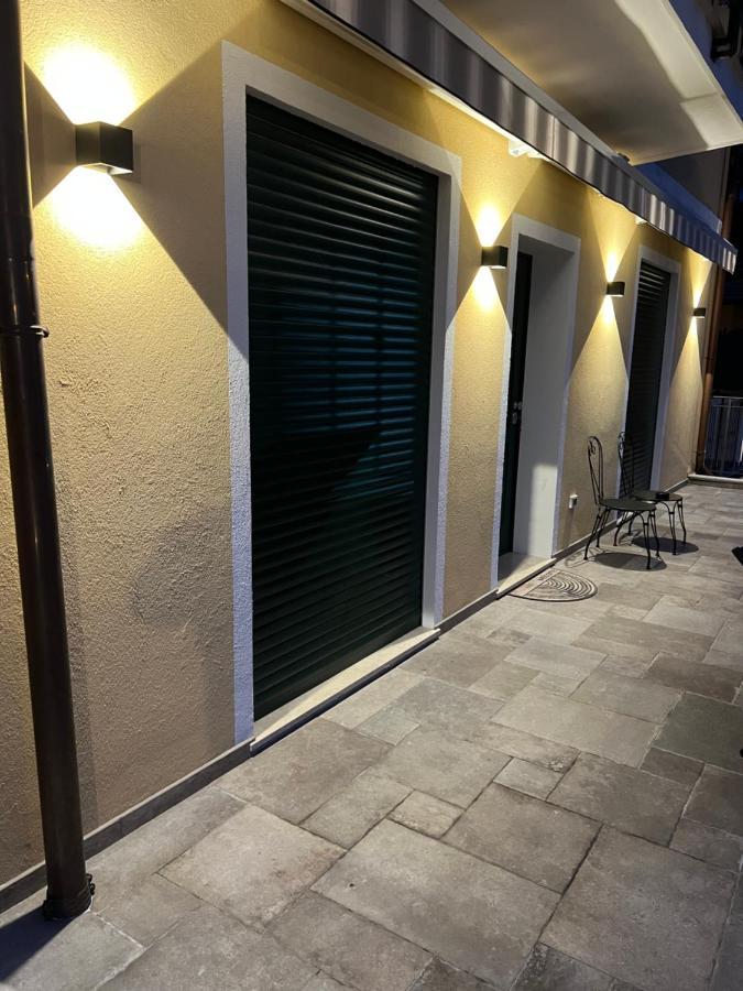 Corso Montecarlo Apartment Ventimiglia Ngoại thất bức ảnh
