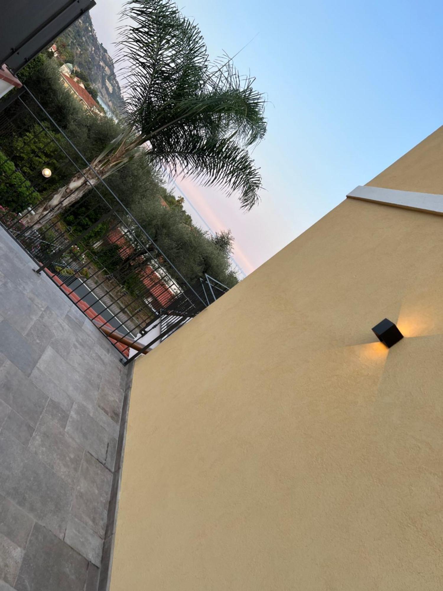 Corso Montecarlo Apartment Ventimiglia Ngoại thất bức ảnh